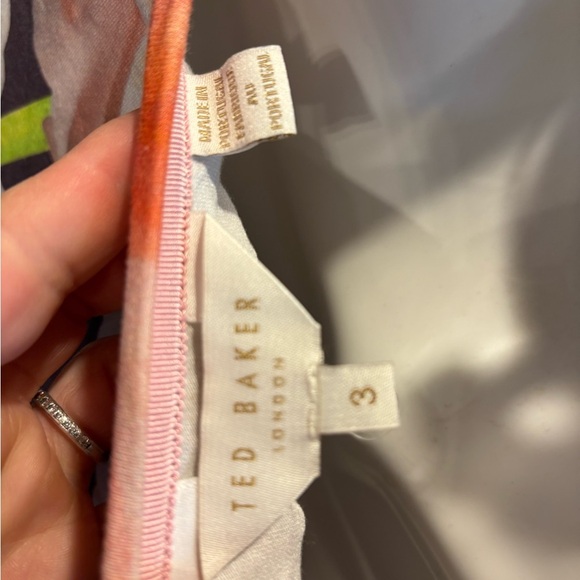 Ted Baker London Womens Size 3 Short Sleeve T-Shirt - Picture 4 of 4